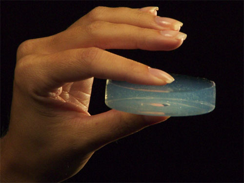 Aerogel, el más ligero y absorbente del mundo