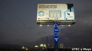 Publicidad sustentable: produce agua potable para quienes pasa por ahí
