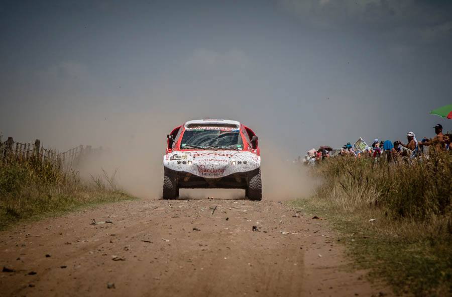 El primer coche eléctrico del Dakar completo 2 etapas