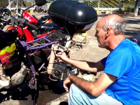 Motocicleta que funciona con agua