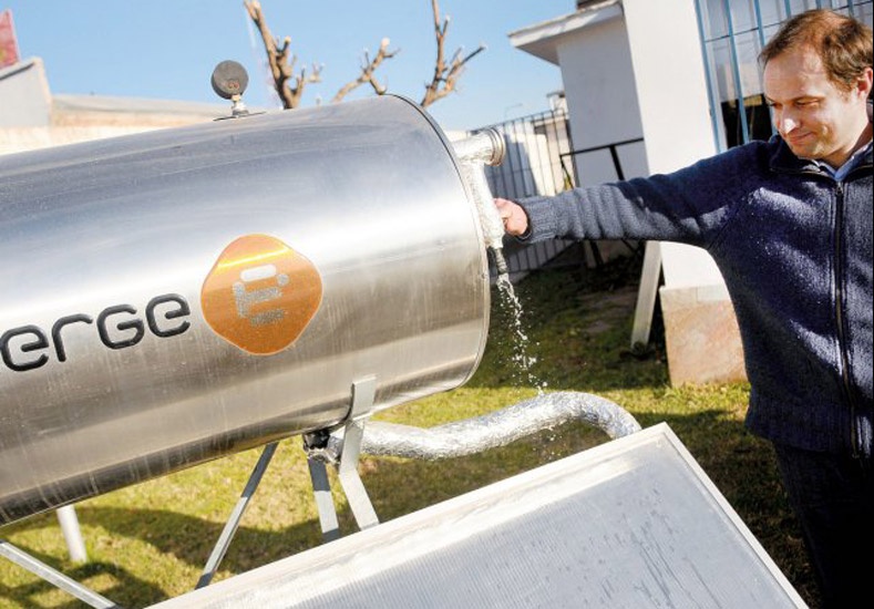 Mendoza: Pyme que fabrica termotanques solares