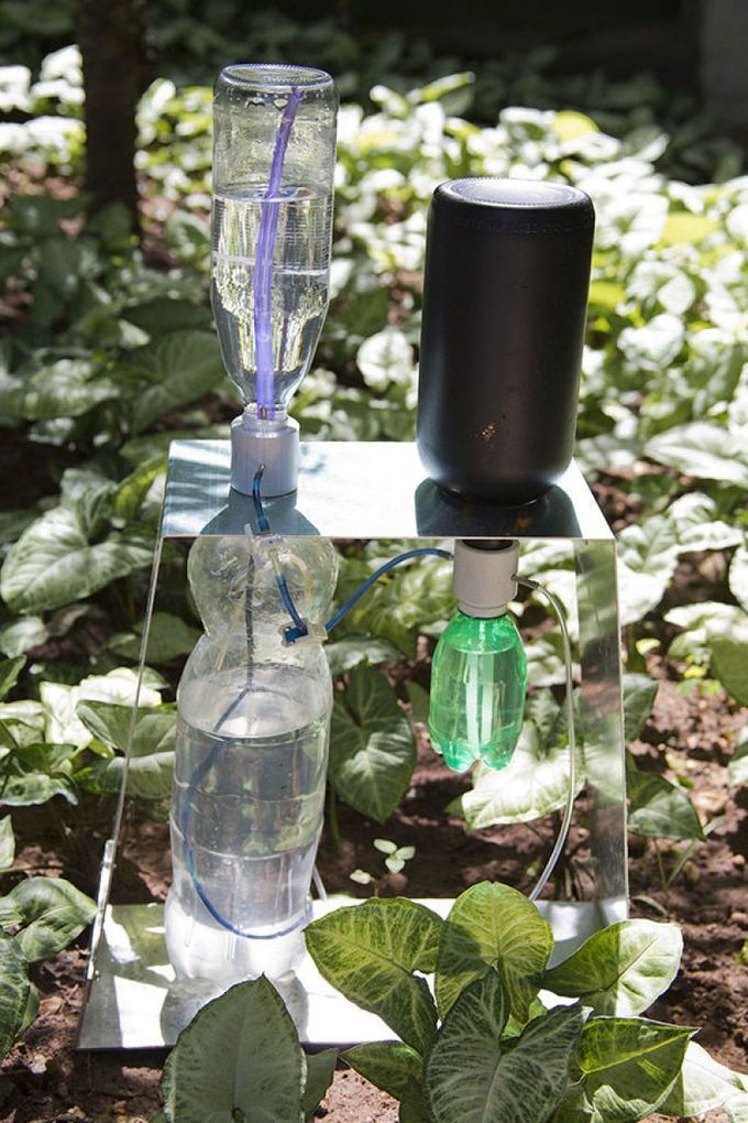 Riego por goteo solar con materiales reciclados