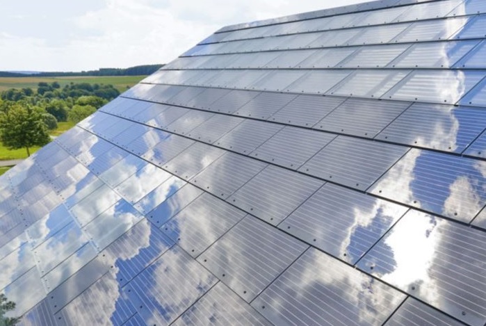 Tesla y su produccion de tejas solares