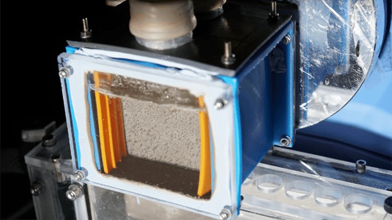 Luz solar, el agua y el dióxido de carbono se puede tranformar en combustible limpio